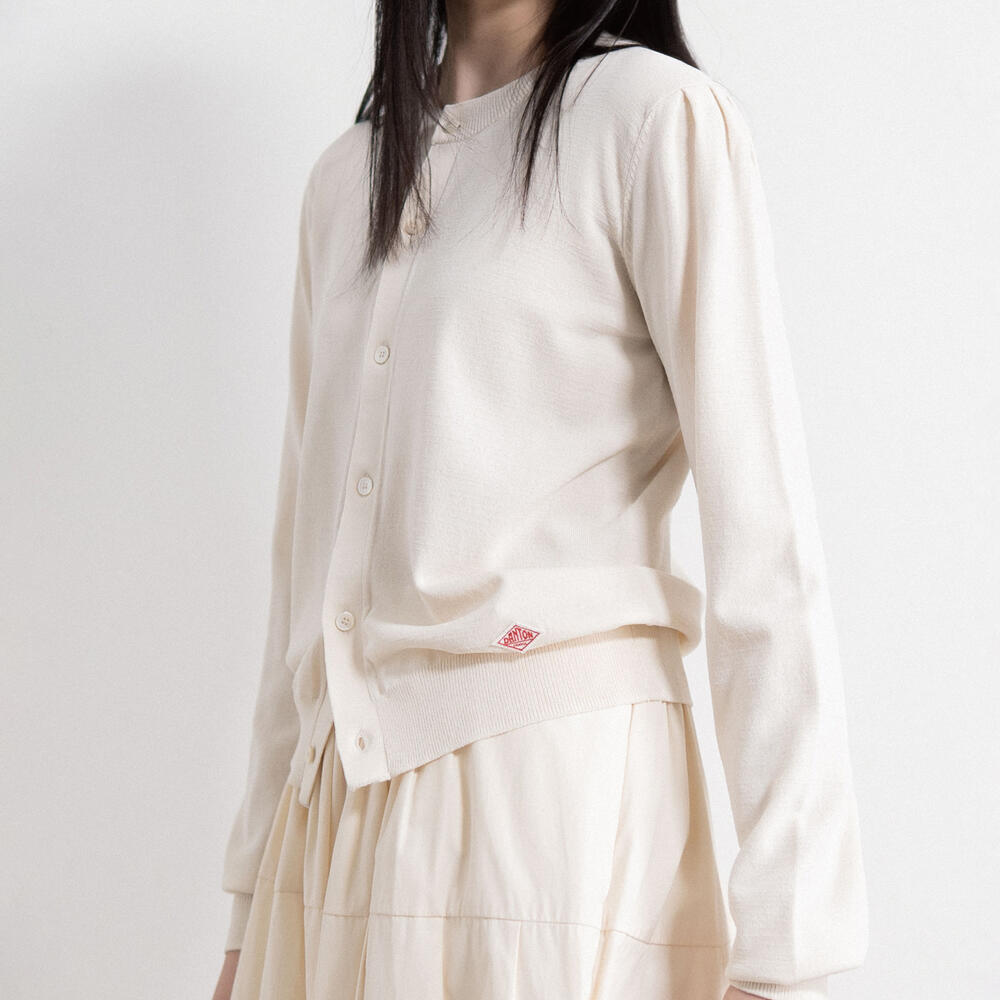 단톤 가디건 CREW NECK PUFF CARDIGAN 25SS 여자 니트 DNB251L102-0001 - 상세 이미지 4