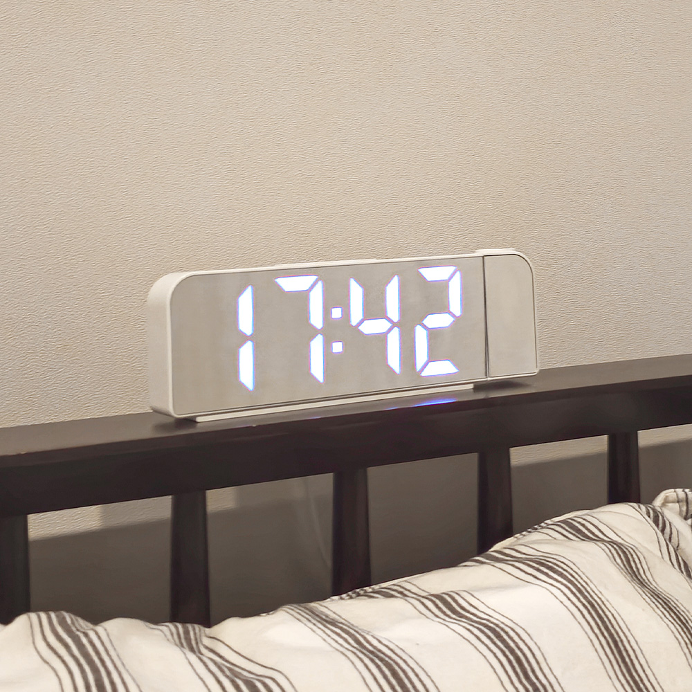 빔프로젝션 LED 탁상시계 디지털 날짜 온도 인테리어 알람시계