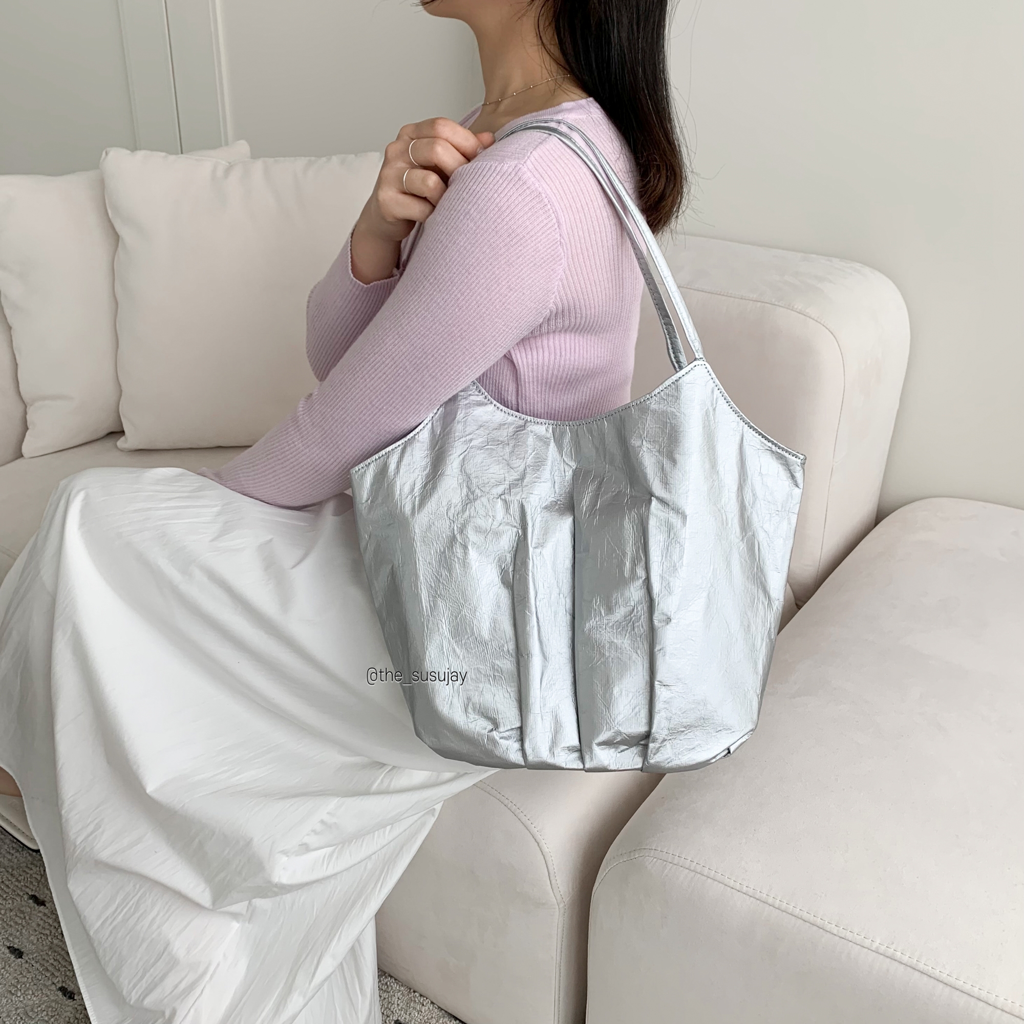 수수제이 글로시백 실버백 휘뚜루마뚜루 보부상가방 타이백 인조가죽가방 - 상세 이미지 4