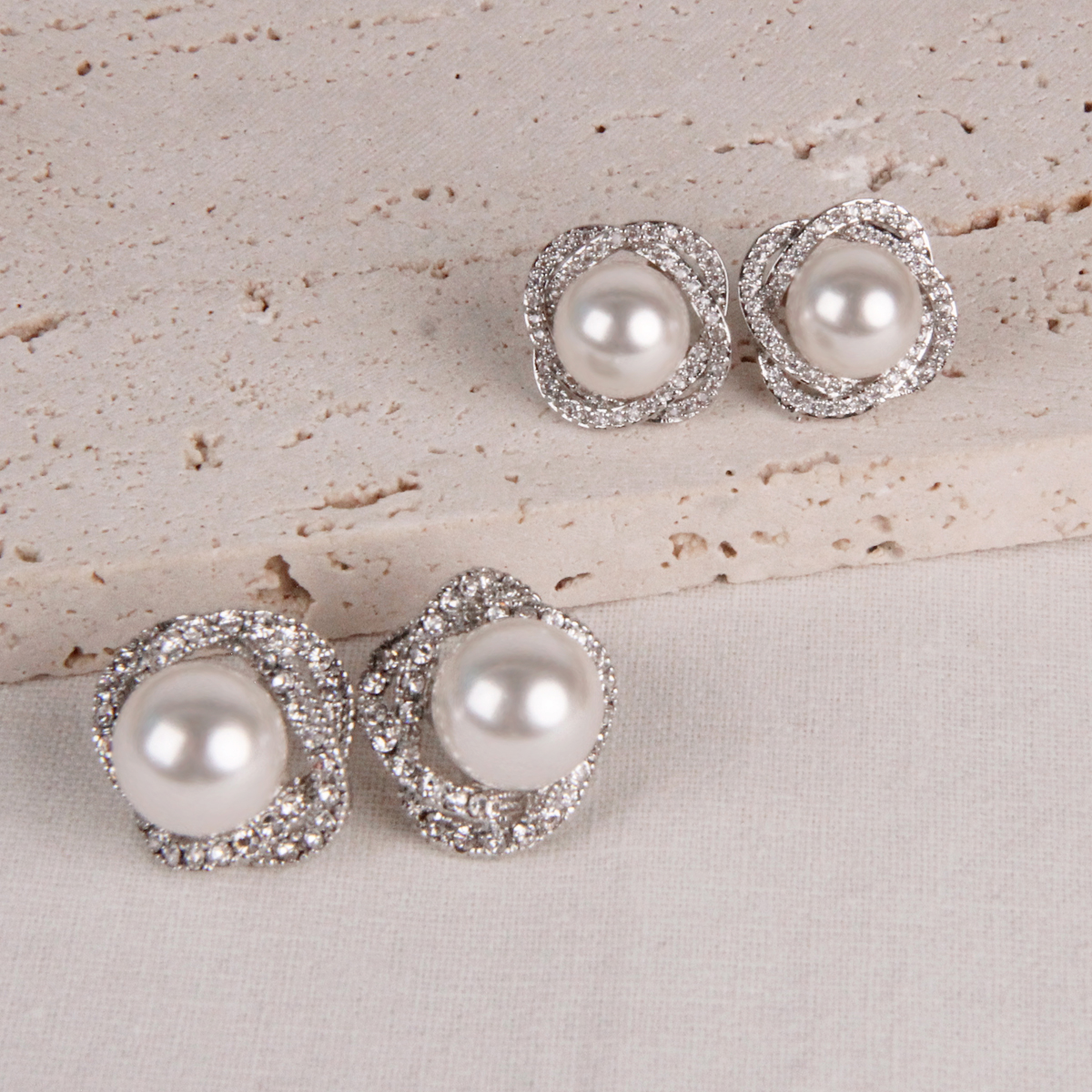 혼주귀걸이 진주 한복 귀걸이 스와로브스키 귀찌 웨딩 스왈 크림로즈 흑진주 쥘리앙