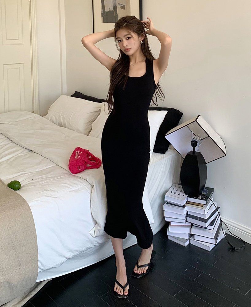 봄 여름 여성 슬림핏 U넥 민소매 골지 모달 스판 머메이드 맥시 롱 원피스 마젠타 블랙 - 상세 이미지 2