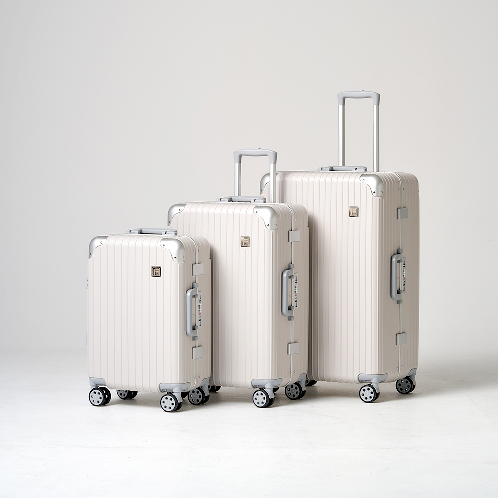 시그니처 캐리어 79cm(28인치) 여행용캐리어 초경량 대형 프레임형