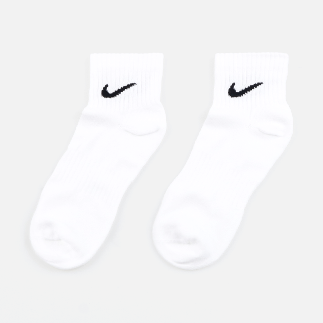 나이키 스우시 LW 중목 양말 3팩 SX7677-100