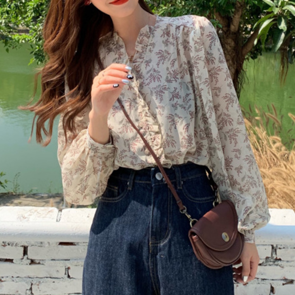 여성 봄 레이스 꽃무늬 플라워 긴팔 블라우스 프릴 쉬폰 오피스룩 데일리룩 데이트룩 - 상세 이미지 2