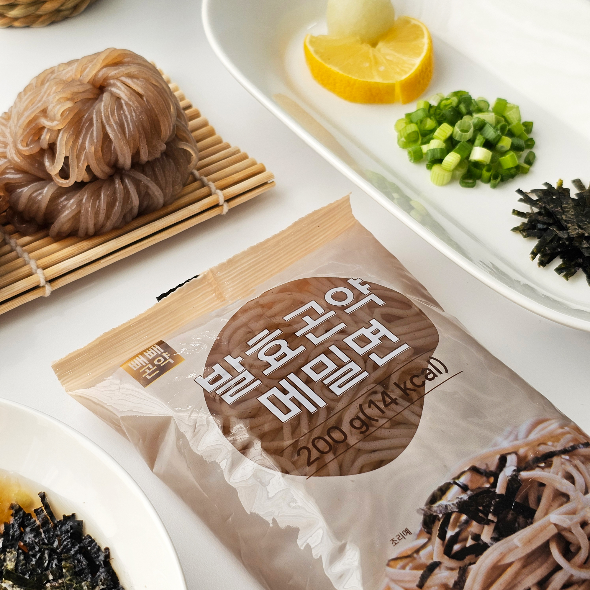100g당 7kcal 빼빼곤약 발효곤약메밀면200g x 10팩 - 상세 이미지 3