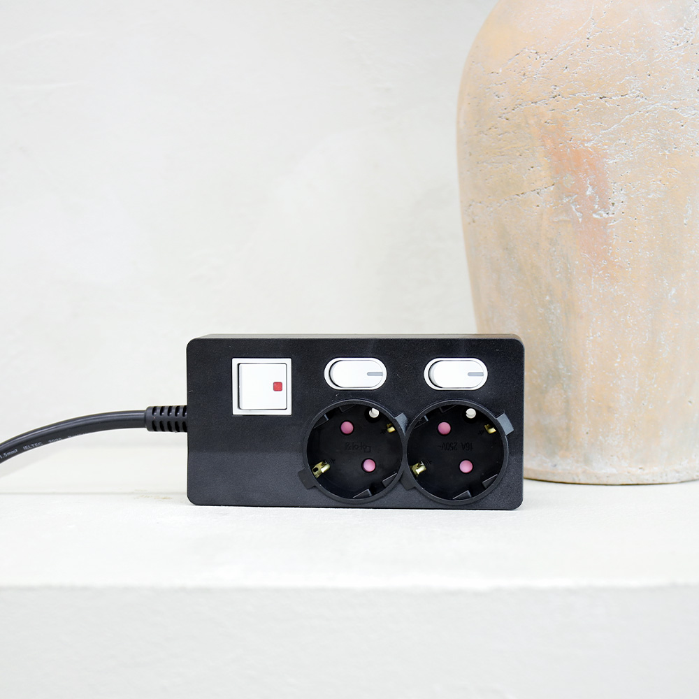 아이정 국산 멀티탭 안전 접지 16A 메인 개별 2구 1.5M 멀티 콘센트