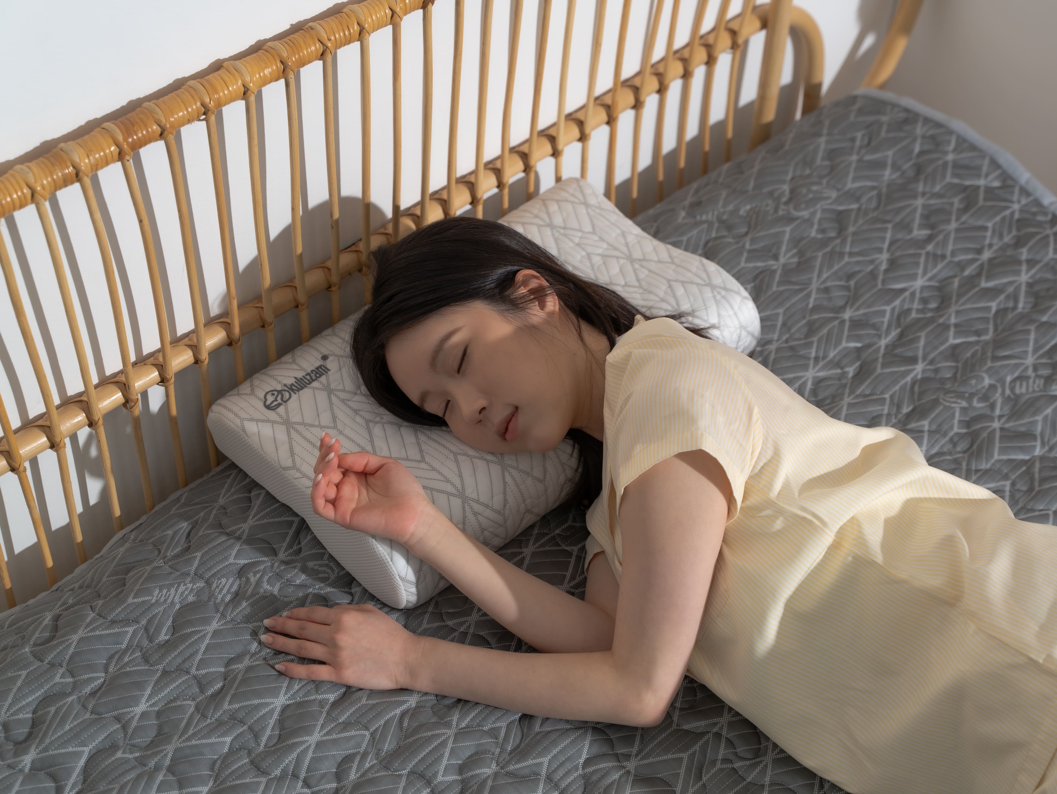 쿠르잠 맞춤 낮은베게 편안한 에어코일 건강 베개