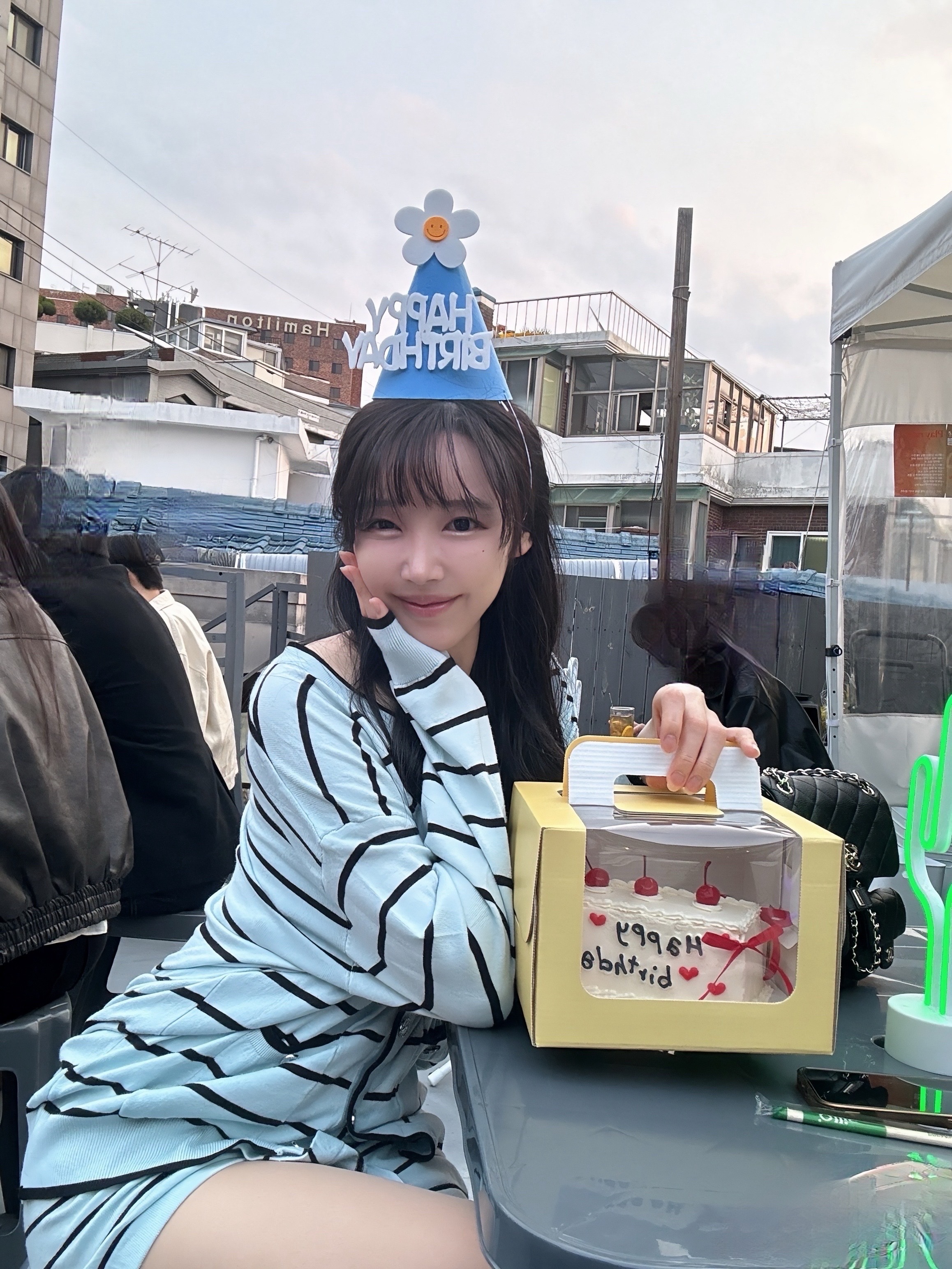 [고퀄ver./나시/가디건/스커트💙] 블루 스트라이프 쓰리피스 세트 (수입) 상세 이미지 8