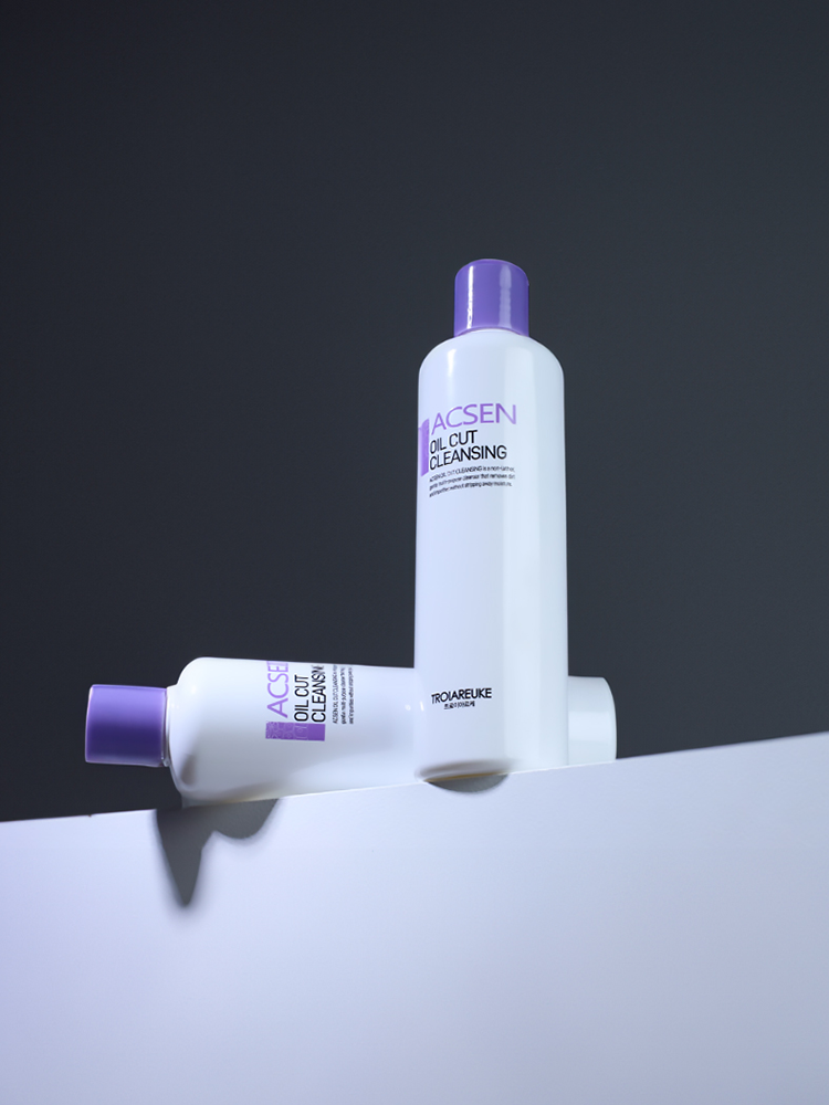 트로이아르케 이중 세안 필요 없는 오일컷 클렌징 순한 민감성 저자극 간편한 에스테틱 전용 저자극 에센스 타입 클렌저 300ml 대용량