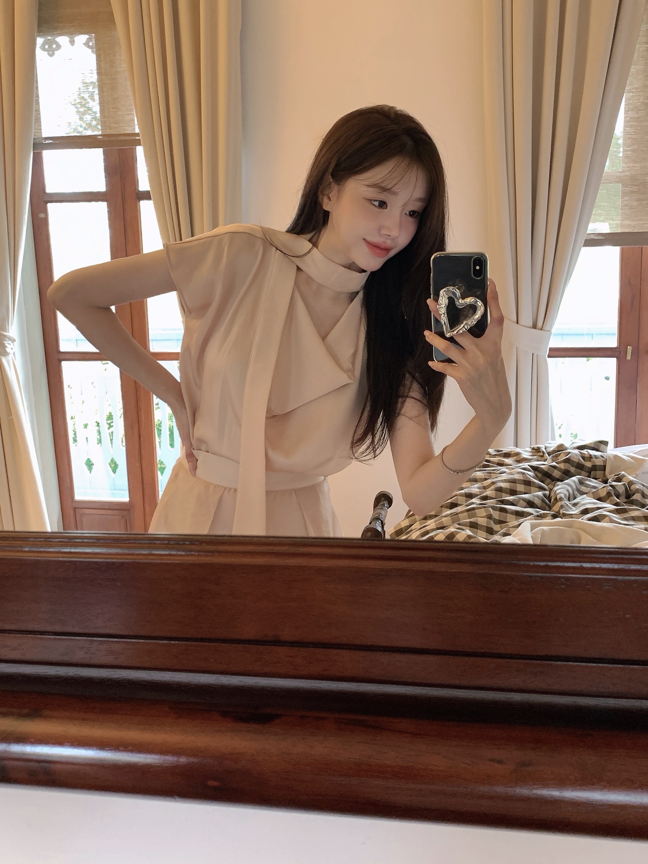 델리썸 플로아 시스루 플레어 미디 스커트