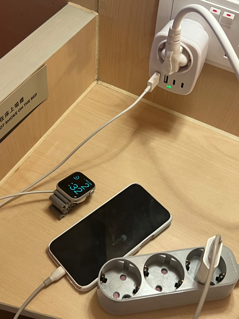 라이프디 홍콩 영국 여행용 C타입 멀티 어댑터 콘센트 싱가포르 마카오 말레이시아 고속충전 이미지 2