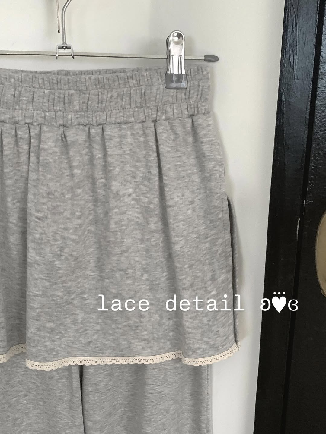 오버무드 여름신상 레이스 랩 치마 바지 레이어드 부츠컷 슬림 캐주얼 추리닝 팬츠 2color - 상세 이미지 3