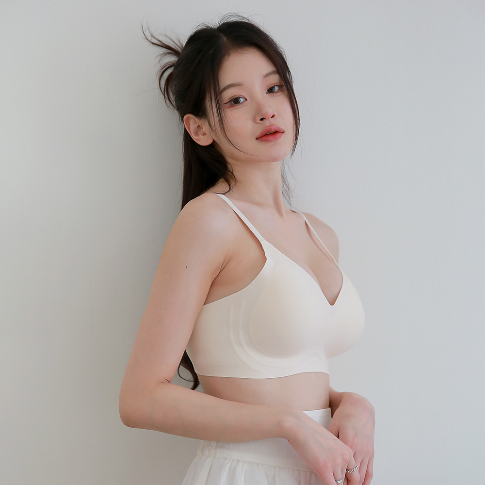 DDO 내추럴 볼륨핏 노와이어 심리스브라 패드일체형 머랭브라 아이보리, 75A, 1장 - 메인 이미지