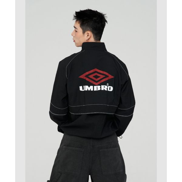 엄브로 UMBRO [DAY6]크리스피 타슬란 긴팔 바람막이 자켓 블랙(UQ221C57) : 글로벌하루