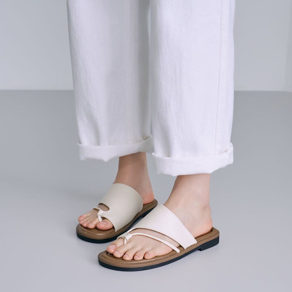 에스유니 와이드 스트랩 여성 플랫 엄지 쪼리 슬리퍼 여름 바캉스 휴가 2.5cm - 상품 이미지