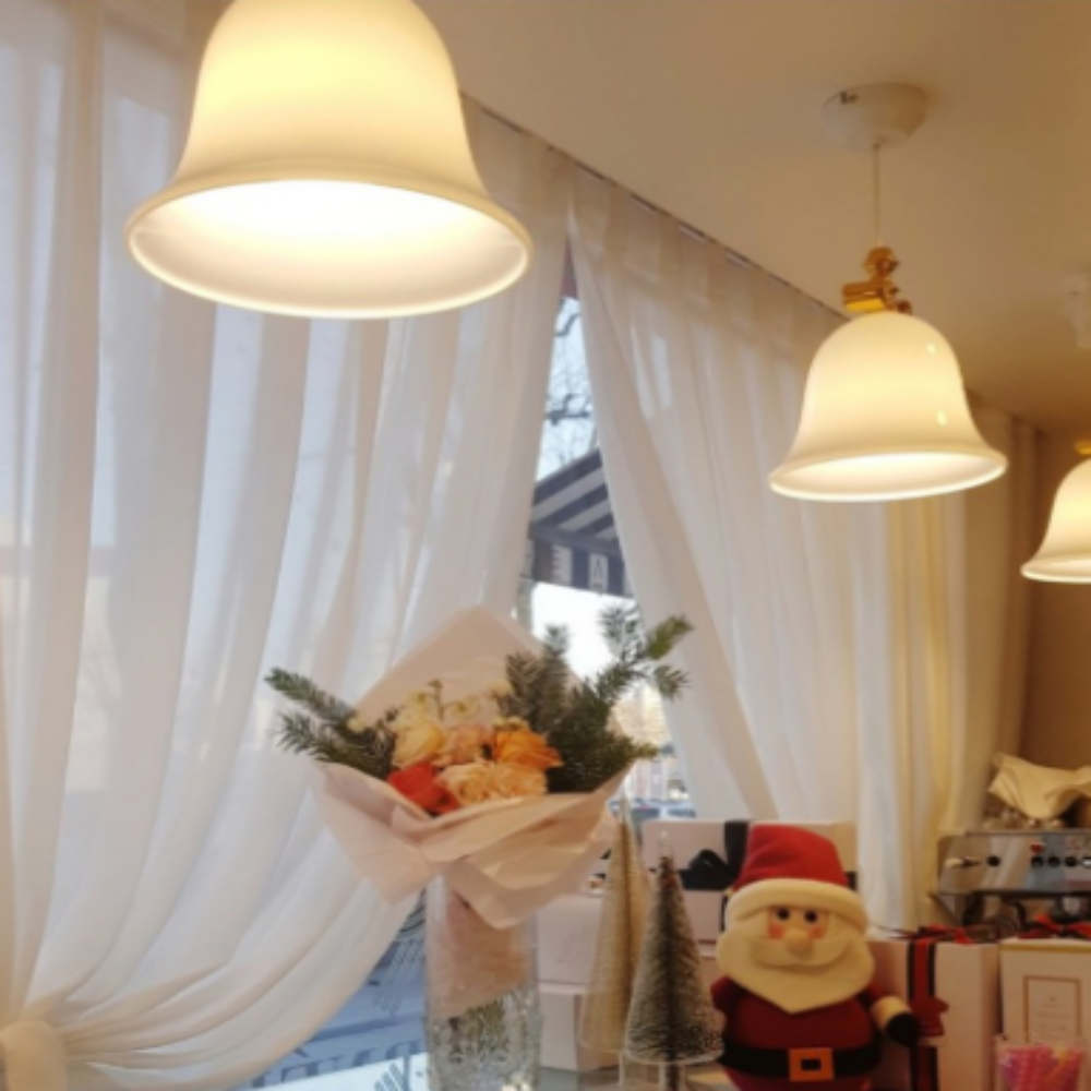 북유럽식탁등 국산 LED 레일 펜던트 조명 유리 엔틱 4인 식탁등 화이트/투명 이미지 6