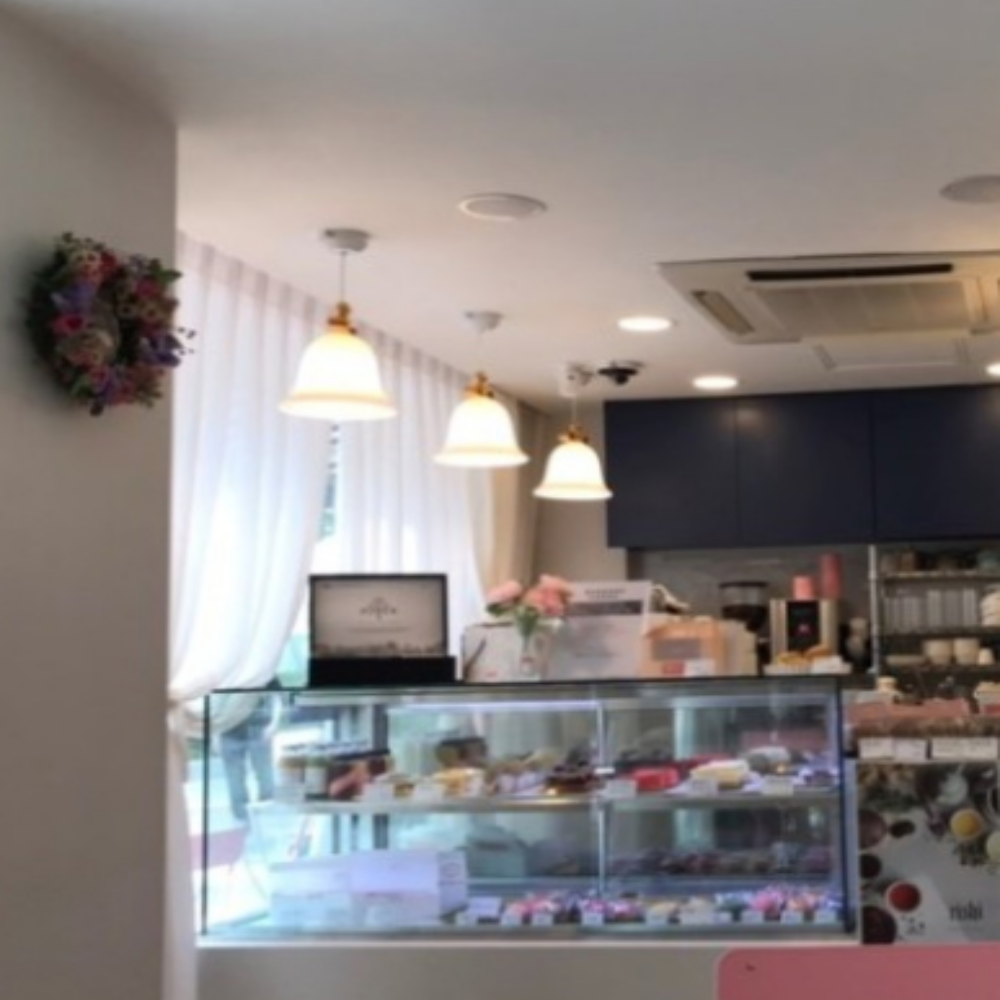 북유럽식탁등 국산 LED 레일 펜던트 조명 유리 엔틱 4인 식탁등 화이트/투명 이미지 7