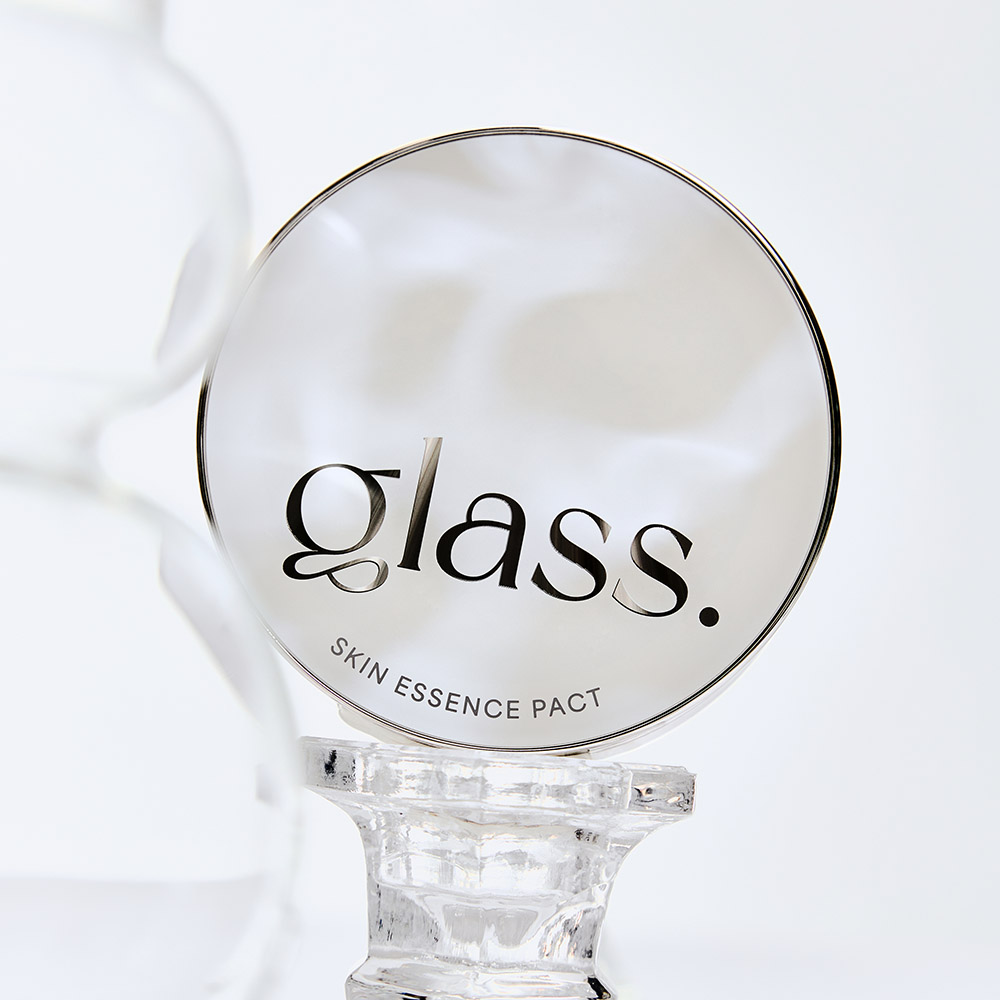 에이지투웨니스 글래스 스킨 에센스 팩트 글로우 12.5g 본품+리필(+퍼프5매)  (SPF50+) 광채 촉촉 파운데이션 제품 이미지