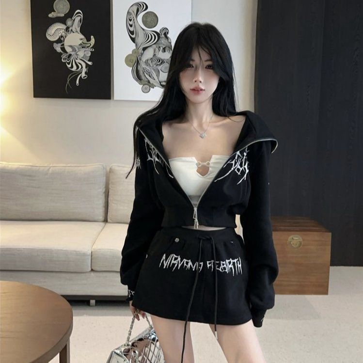 유니크 프린팅 Y2K 스트릿 크롭 후드 집업 미니 스커트 투피스 세트 힙스터룩 - 상세 이미지 2