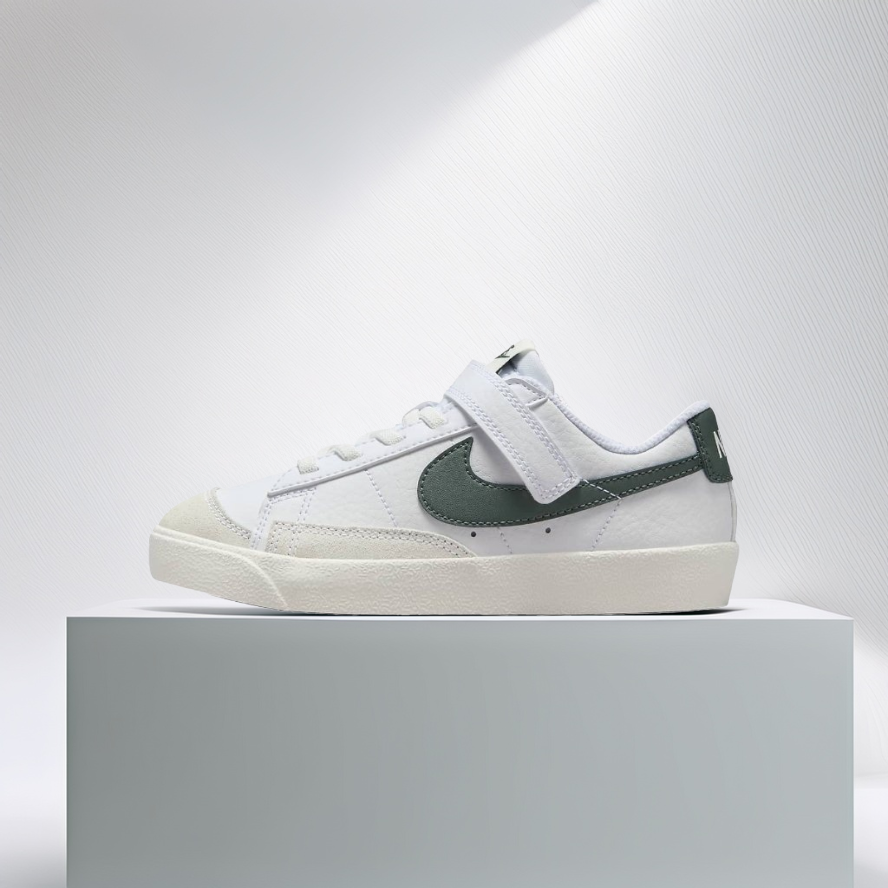 나이키 키즈 블레이저 로우 77