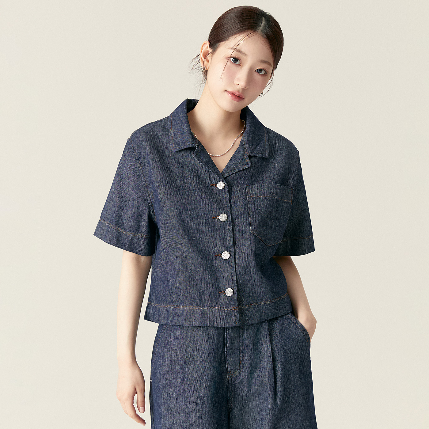 로엠 데님 반팔 셔켓 RMYWF25G16