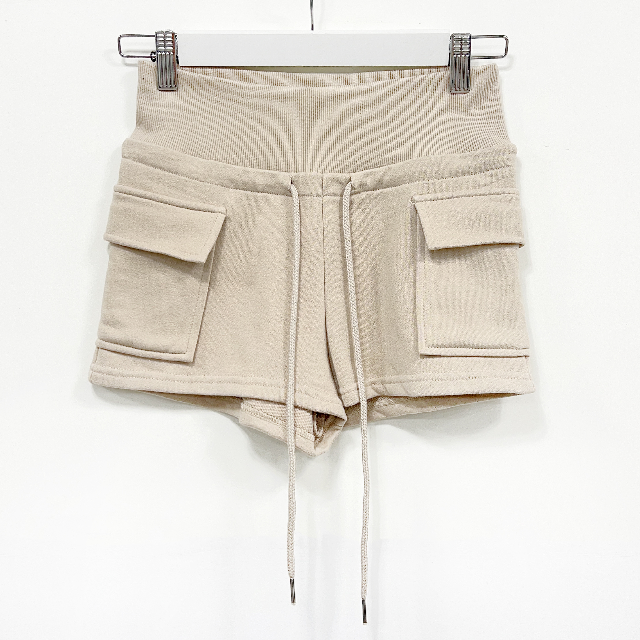 허얇골넓 로우 핏 카고 포켓 밴딩 트레이닝 반바지 숏팬츠 3color - 상세 이미지 4