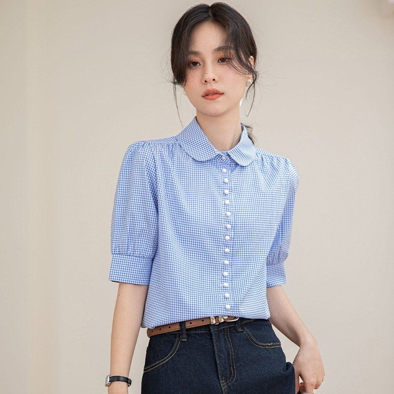 여름 간절기 여성 약간루즈핏 체크 반팔 카라 셔츠 블라우스 데일리룩 블루 - 메인 이미지