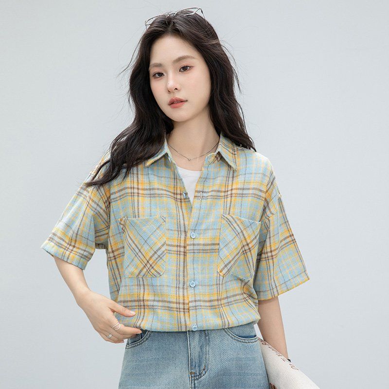 봄 여름 간절기 여성 약간루즈핏 얇은 체크 반팔 카라 셔츠 블라우스 데일리룩 블루 옐로우 - 상세 이미지 3
