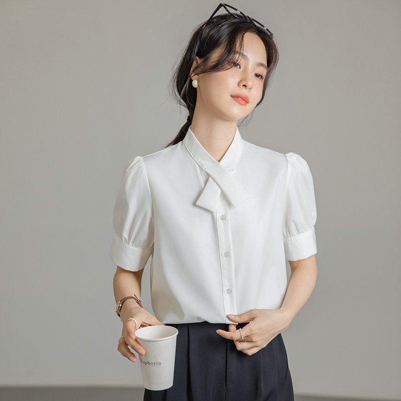 봄 여름 간절기 여성 약간루즈핏 얇은 핀턱 퍼프소매 카라 블라우스 데일리룩 화이트 - 상세 이미지 2