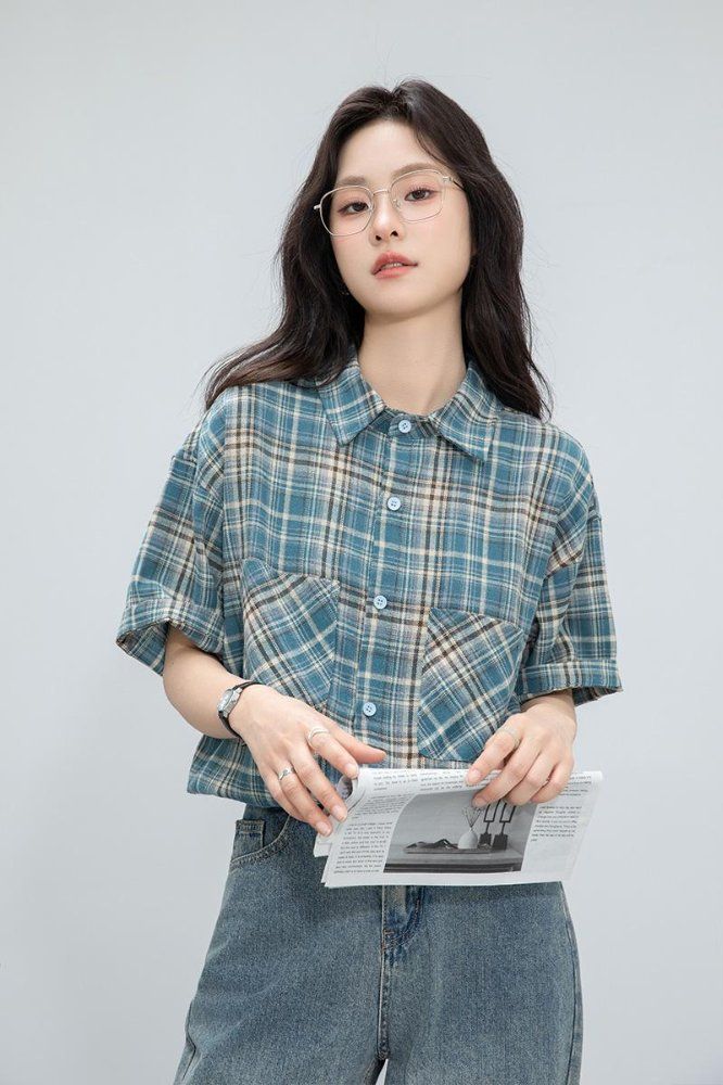 봄 여름 간절기 여성 약간루즈핏 얇은 체크 반팔 카라 셔츠 블라우스 데일리룩 블루 옐로우 - 상세 이미지 5