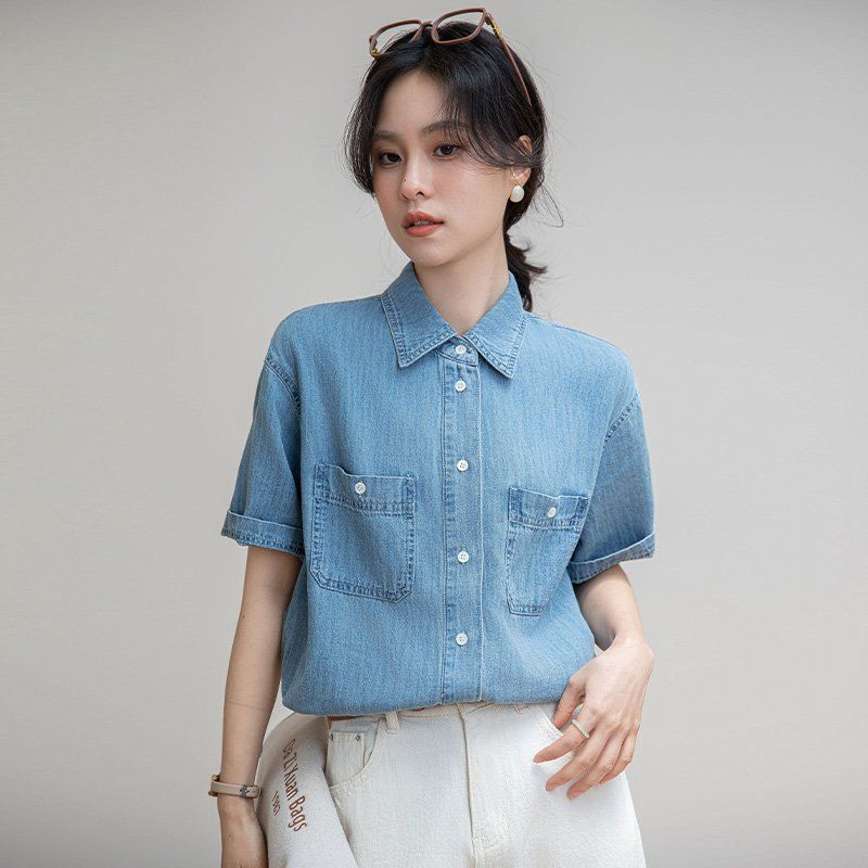 여름 간절기 여성 약간 루즈핏 얇은 데님 반팔 카라 셔츠 블라우스 캐주얼 데일리 블루 - 상세 이미지 4