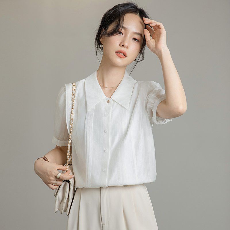 봄 여름 간절기 여성 약간 루즈핏 얇은 핀턱 퍼프소매 카라 블라우스 데일리룩 화이트 - 상세 이미지 3