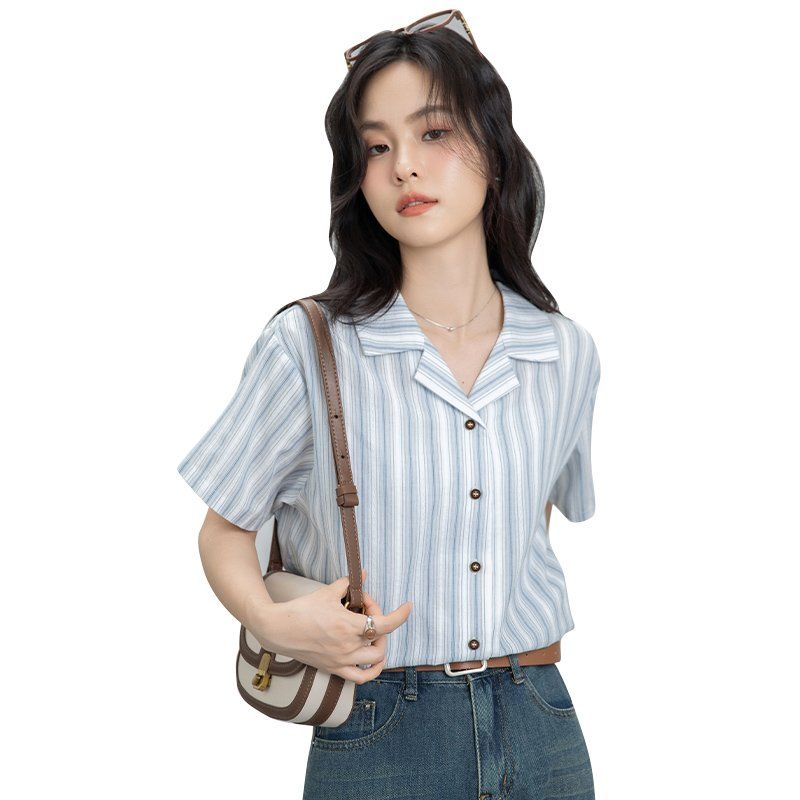 여름 간절기 여성 약간루즈핏 얇은 스트라이프 반팔 카라 셔츠 데일리 블라우스 블루 - 상세 이미지 5
