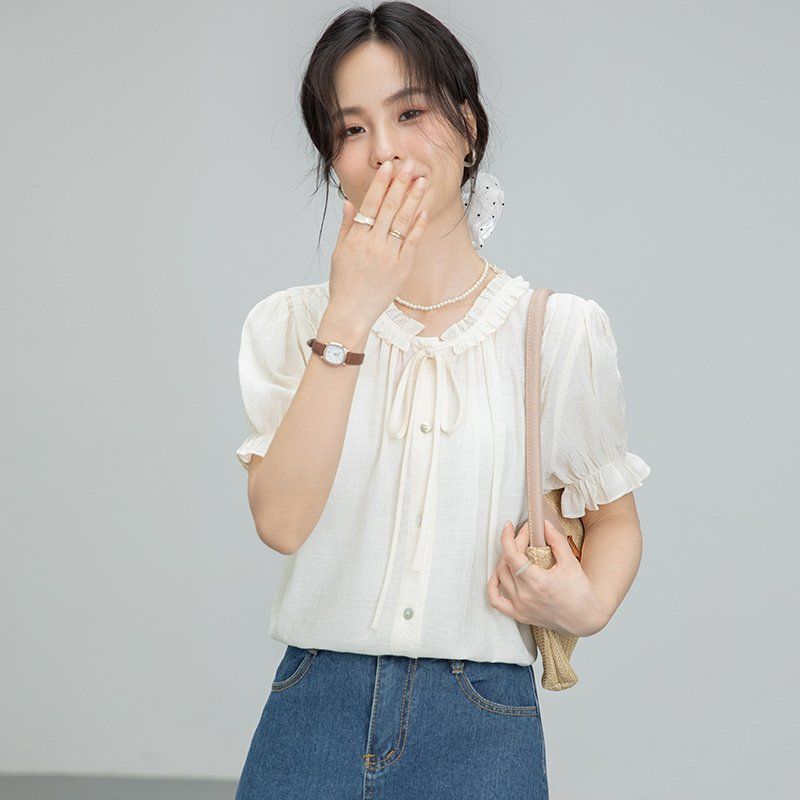 봄 여름 간절기 여성 약간루즈핏 얇은 셔링 프릴 반팔 블라우스 데일리룩 아이보리 - 상세 이미지 3