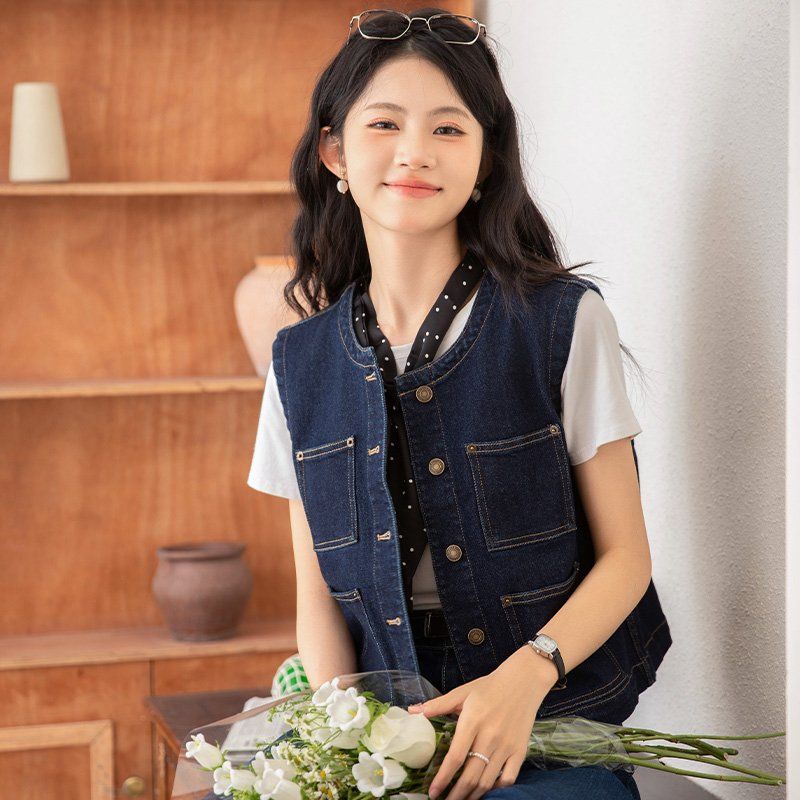 여름 간절기 여성 얇은 데님 베스트 약간 루즈핏 버튼 조끼 데일리 레이어드 딥블루 - 상세 이미지 4
