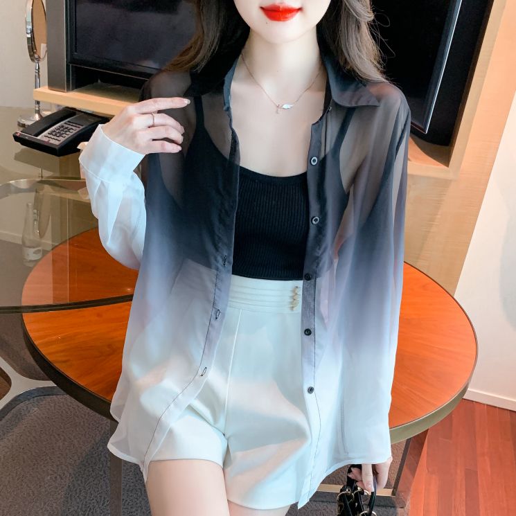 봄 여름 얇은 시스루 긴팔 카라 셔츠 여성 루즈핏 오버핏 옴브레 블라우스 데일리 코디 블랙 - 상품 이미지