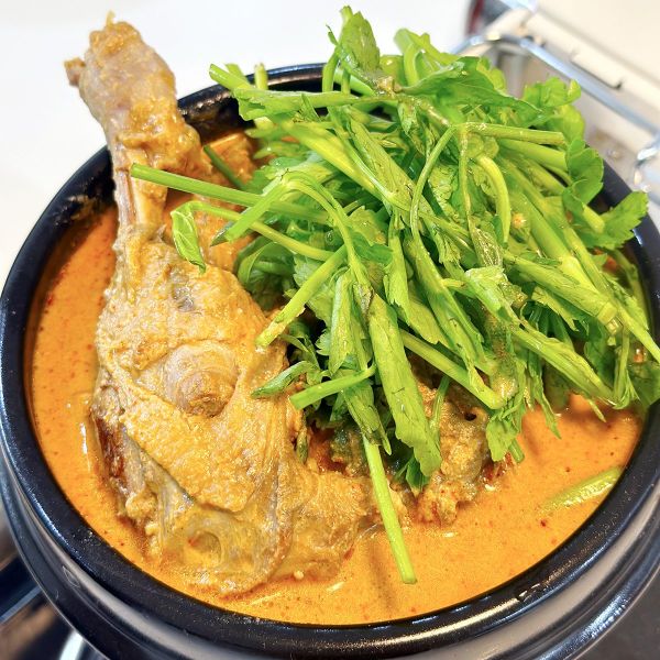 전라도청년 [30년 전통]에서 가장 유명한 1번 맛집 영미오리탕 반마리 : 비유니마켓