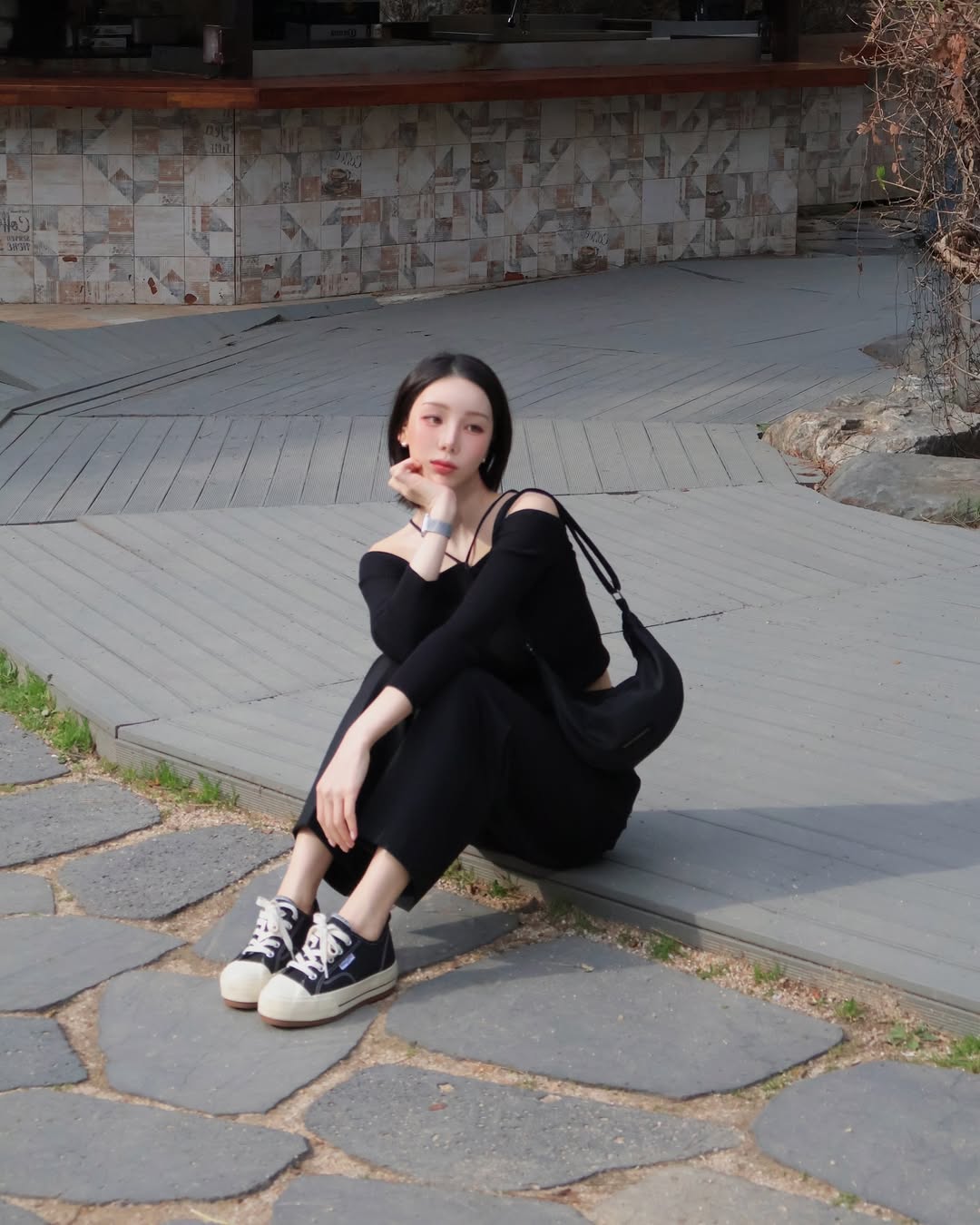 론네바이론 사라백 유럽여행가방 핸드폰 여권 가방 여행용 반달 크로스 슬링 백