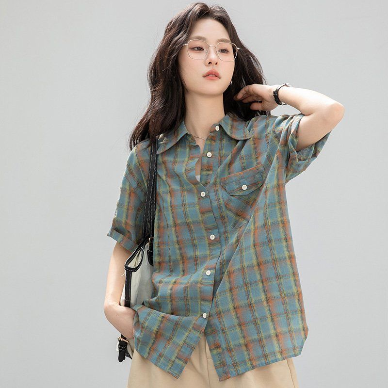 봄 여름 여성 루즈핏 체크 반팔 카라 버튼 블라우스 셔츠 폴리 데일리룩 캐주얼 틸그린 체크 - 상세 이미지 4