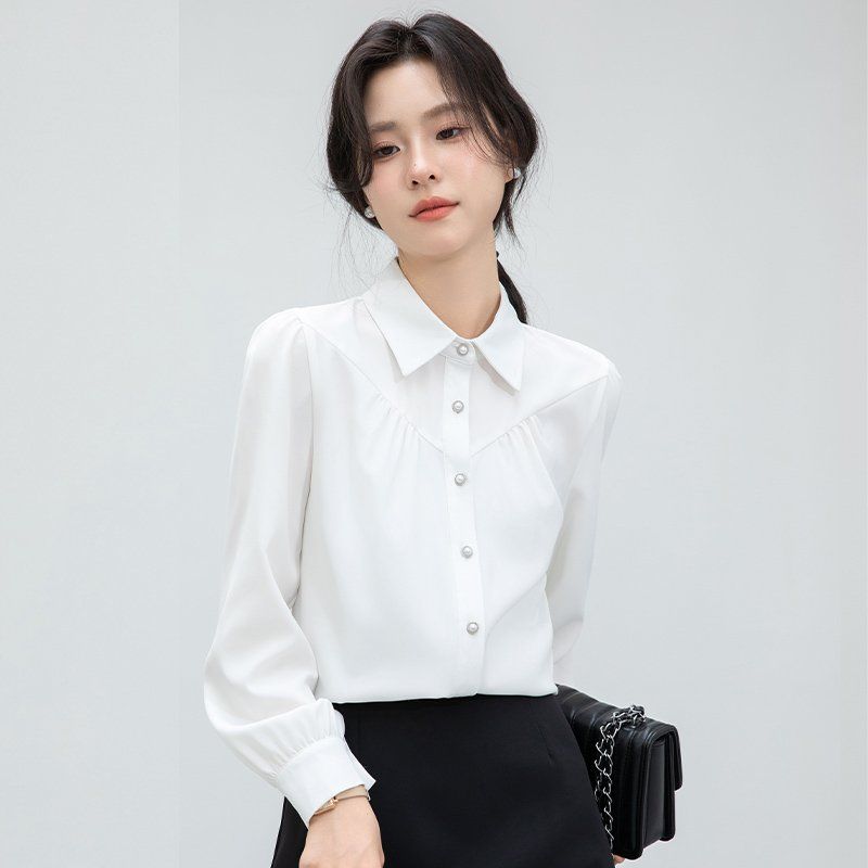 슬림핏 셔링 카라 단추 폴리 블라우스 긴팔 셔츠 봄 가을 여성 데일리 오피스룩 화이트 - 상세 이미지 4