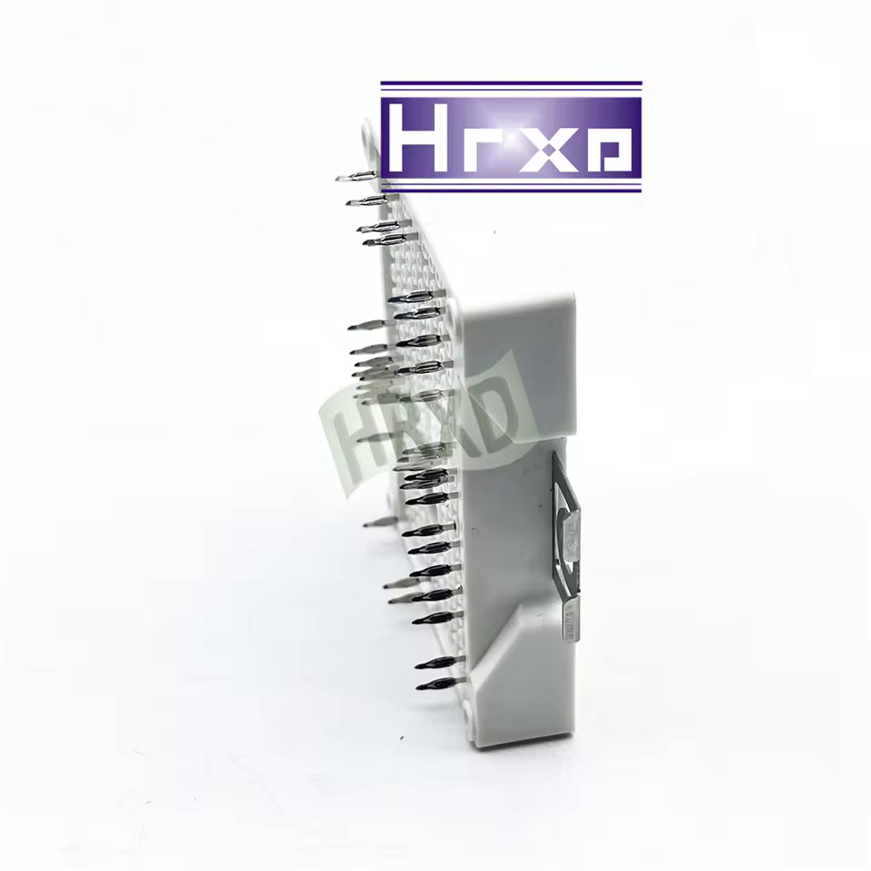 IGBT 파워 모듈 F3L100R07W2E3-B11 F3L150R12W2H3-B11 F3L200R10W3S7FB11 F3L300R07PE4 : 이팔상사