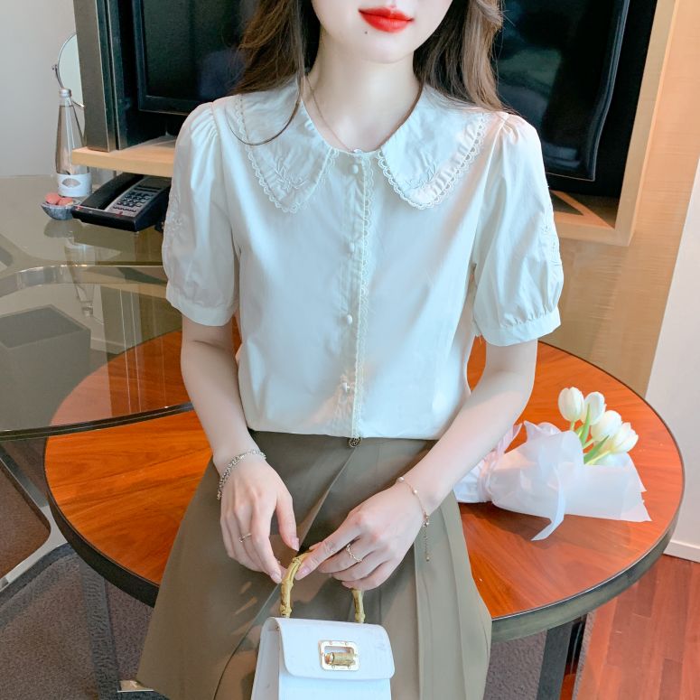 여름 여성 빅카라 자수 펀칭 퍼프소매 반팔 블라우스 데일리룩 아이보리 - 메인 이미지