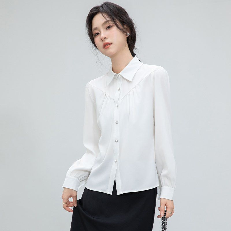 슬림핏 셔링 카라 단추 폴리 블라우스 긴팔 셔츠 봄 가을 여성 데일리 오피스룩 화이트 - 상세 이미지 5