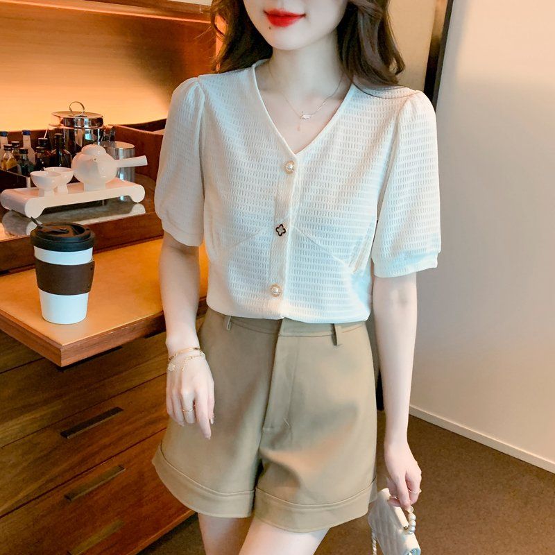 여름 여성 V넥 텍스처 반팔 가디건 블라우스 퍼프소매 앞단추 상의 아이보리