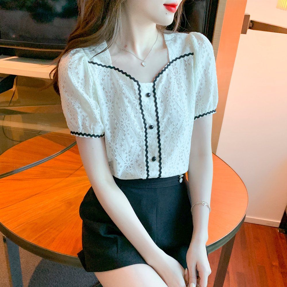 여성 여름 반팔 블라우스 티셔츠 펀칭 레이스 브이넥 퍼프소매 슬림핏 물결 데일리 아이보리 - 상세 이미지 3