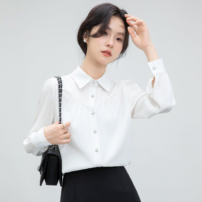 슬림핏 셔링 카라 단추 폴리 블라우스 긴팔 셔츠 봄 가을 여성 데일리 오피스룩 화이트 - 상품 이미지