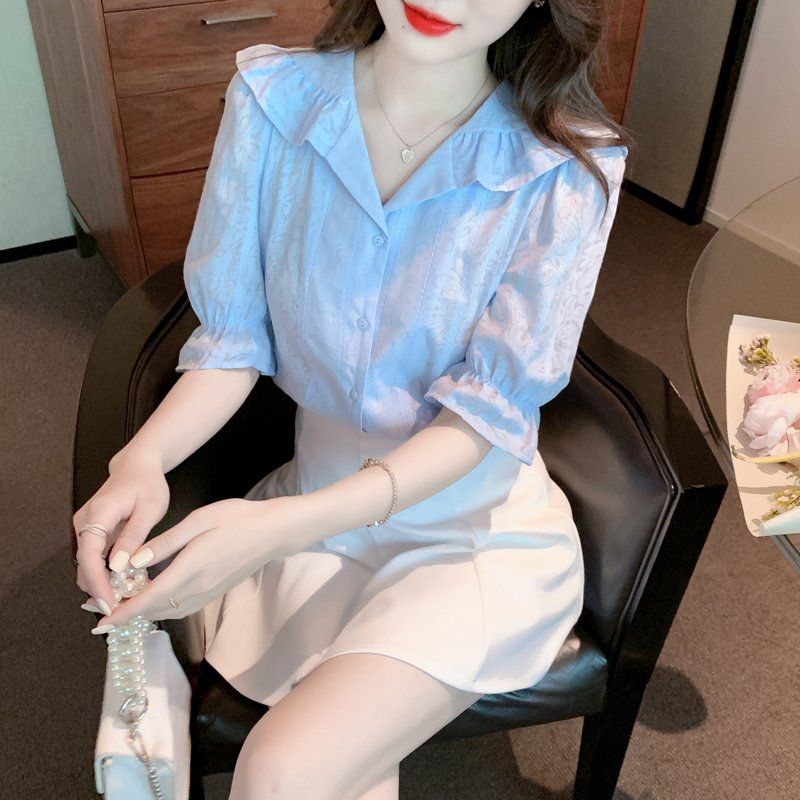 여름 여성 러플 카라 벨소매 텍스처 반팔 면 블라우스 데일리룩 라이트블루 - 상세 이미지 2