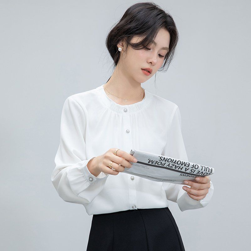 봄 가을 여성 러플 리본 카라 블라우스 긴팔 셔츠 약간 루즈핏 기본기장 폴리 데일리 화이트 - 상세 이미지 4