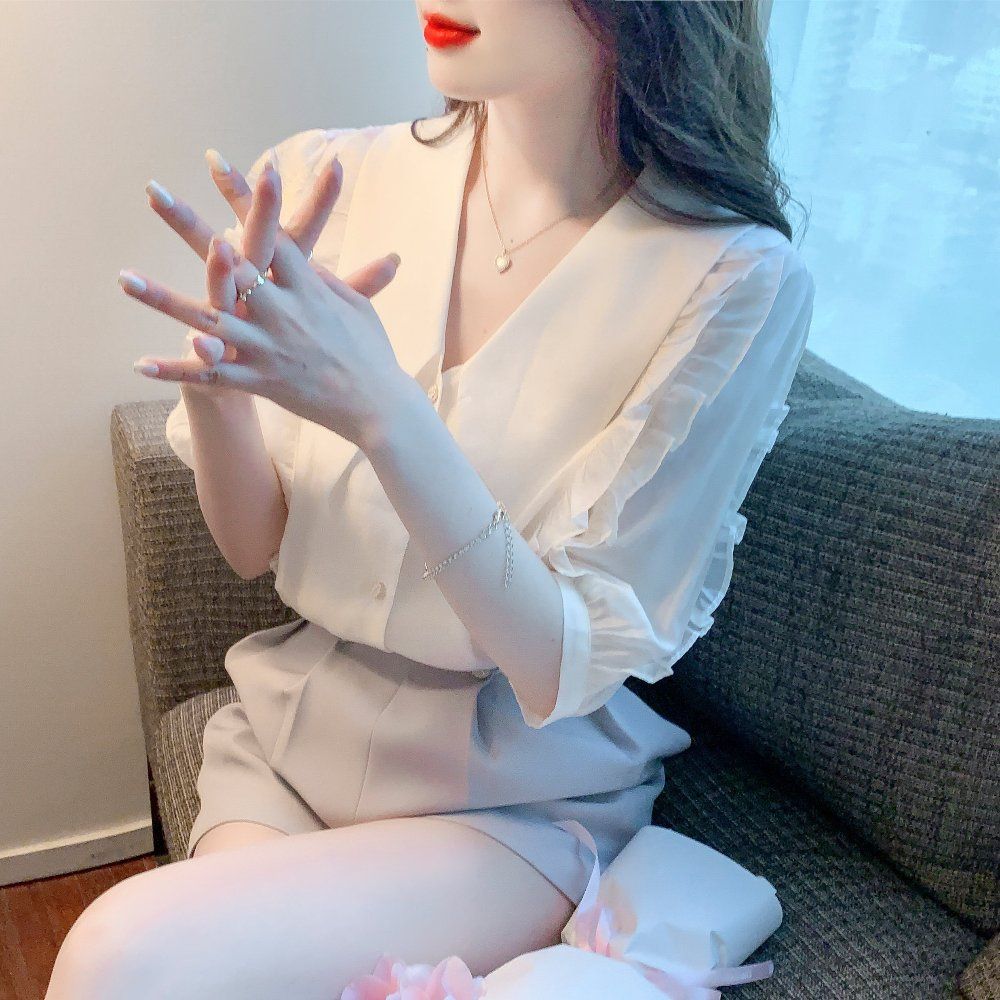 여름 여성 퍼프소매 러플 카라 반팔 빅사이즈 블라우스 셔츠 기본핏 폴리 데일리 아이보리 - 상세 이미지 4
