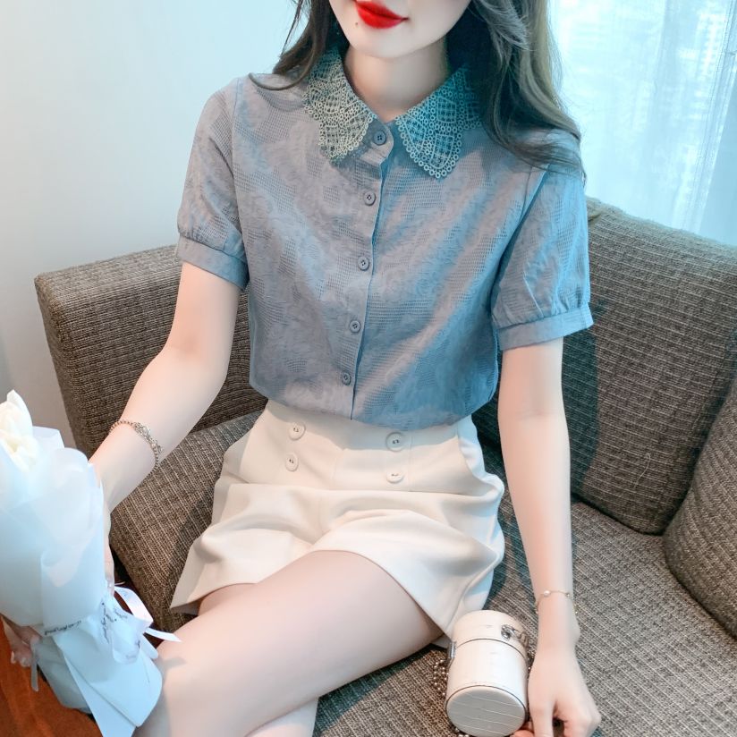 여름 여성 레이스카라 자가드 퍼프소매 반팔 블라우스 데일리룩 오피스룩 블루 - 상세 이미지 3
